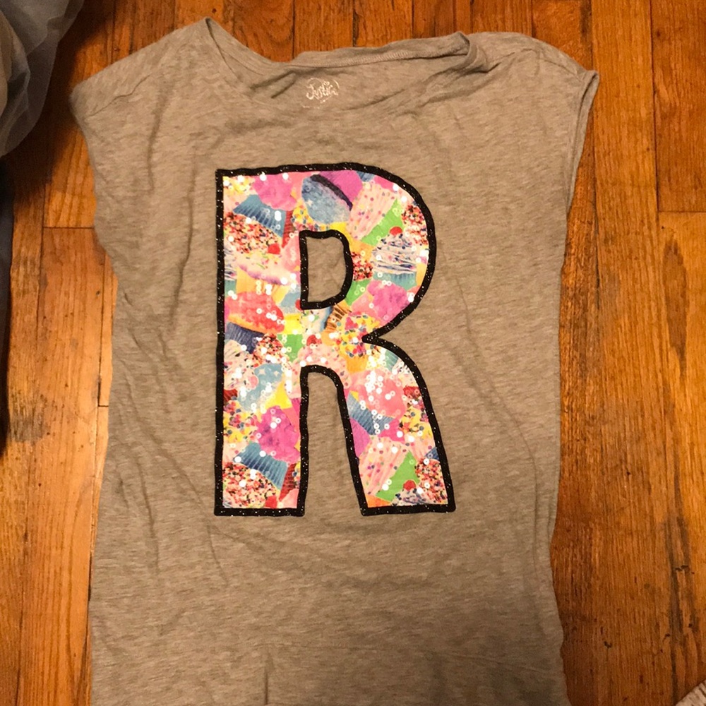 “R” SHIRT